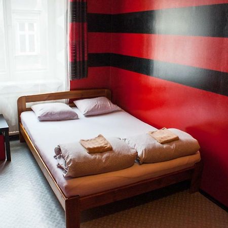 Smocza Jama Hostel Krakow Ngoại thất bức ảnh