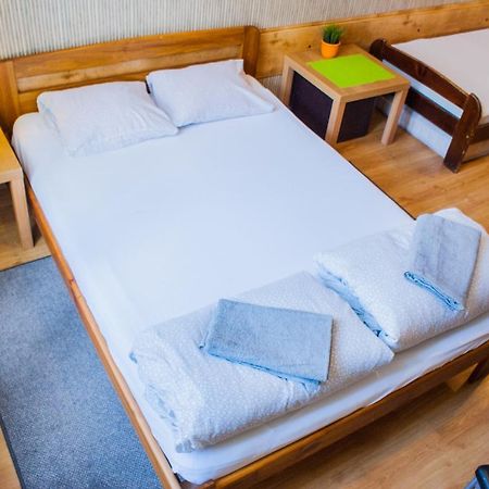 Smocza Jama Hostel Krakow Ngoại thất bức ảnh